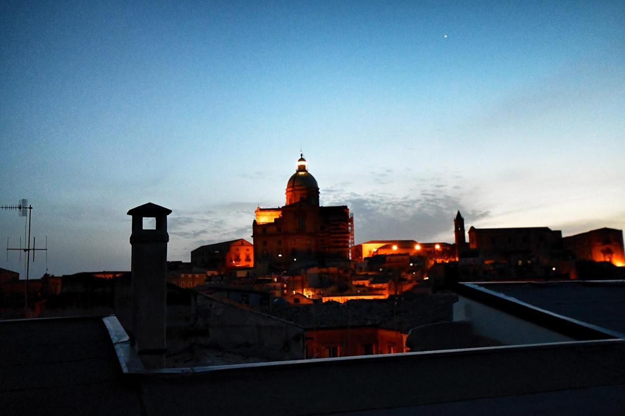 B&B Borgo Antico Piazza Armerina Buitenkant foto
